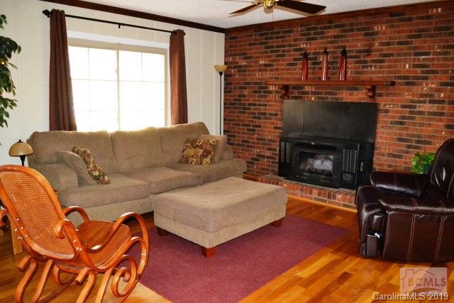 Property image 3 at 3003 Woodstream Drive, Valdese, NC 28690