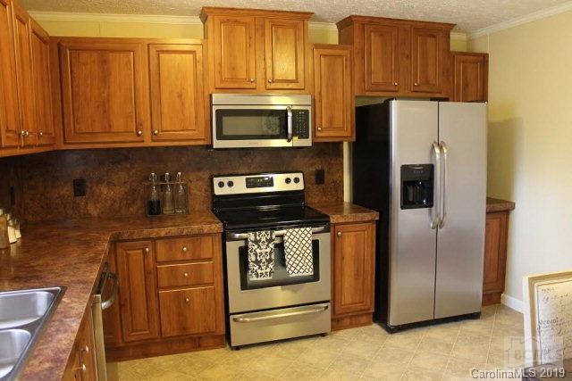 Property image 4 at 2984 Dalton Drive, Morganton, NC 28655