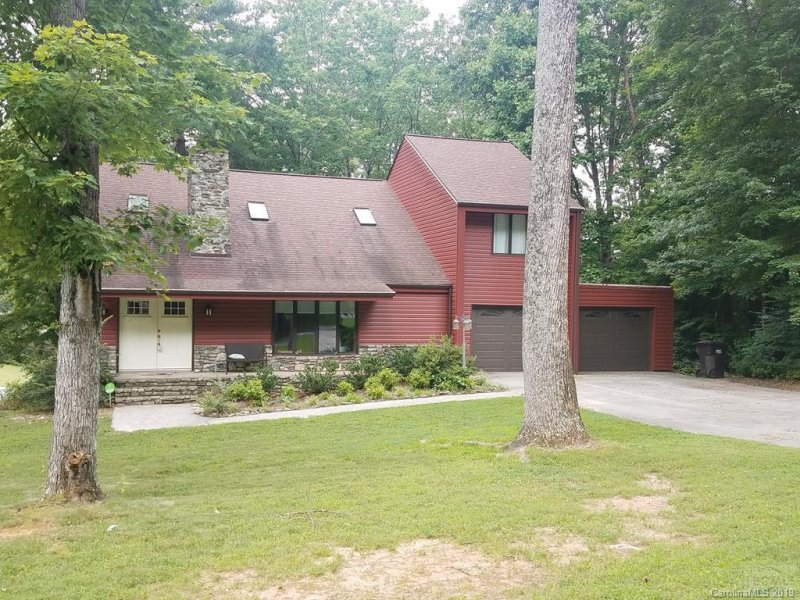 2960 Brookridge Drive