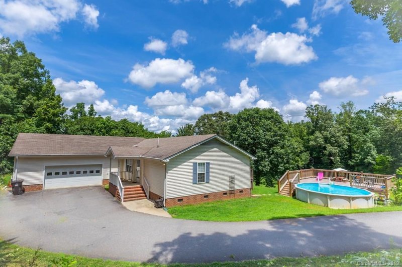 Property image 2 at 105 Greene Court, Morganton, NC 28655