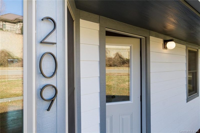 Property image 3 at 209 Caribou Road, Asheville, NC 28803