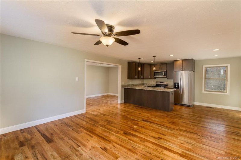 Property image 4 at 209 Caribou Road, Asheville, NC 28803