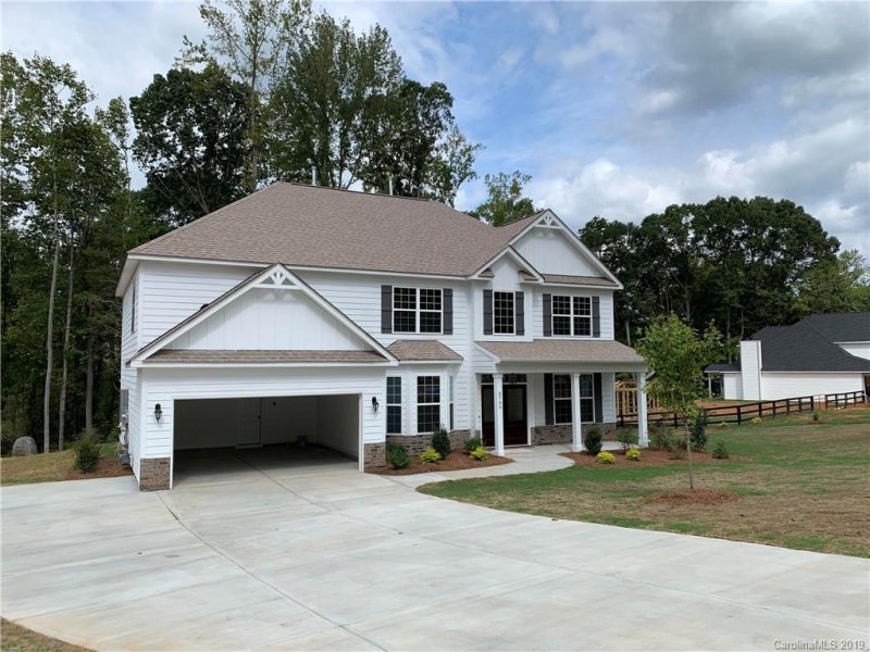 Property image 2 at 2705 Lake Front Drive, Belmont, NC 28012