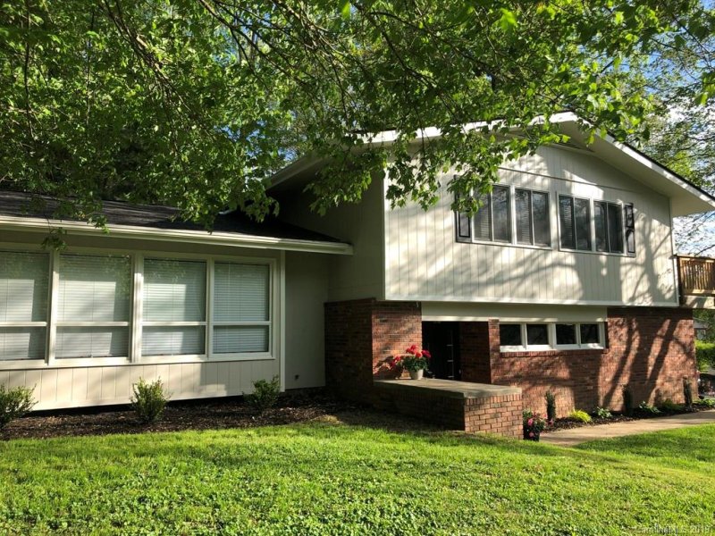 Property image 2 at 15 Belleview Road, Waynesville, NC 28786