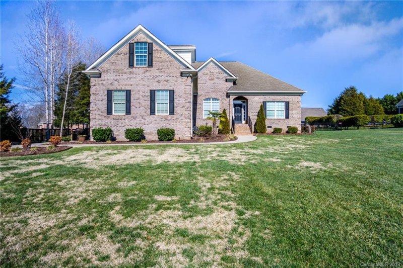 Property image 2 at 420 Crowders Bluff Court, Clover, SC 29710