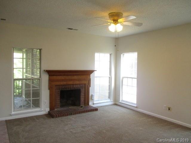 Property image 3 at 9525 Secretariat Drive, Charlotte, NC 28216
