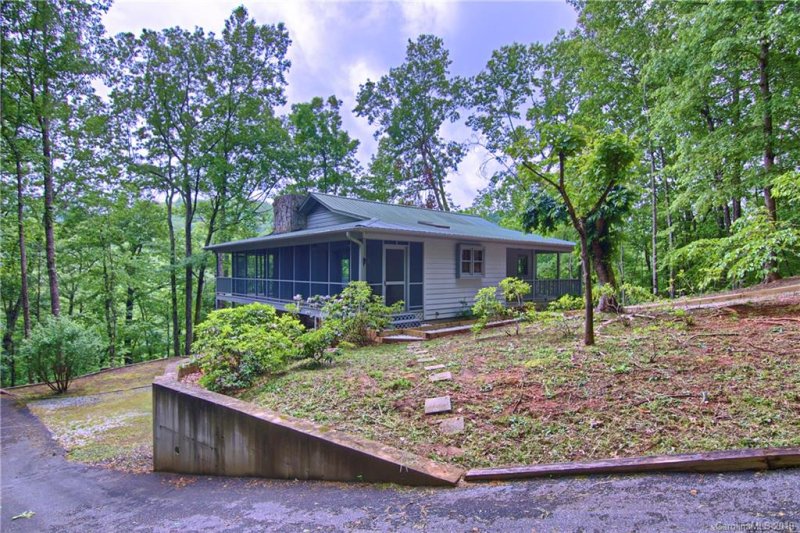 Property image 3 at 435 Bobcat Trail, Saluda, NC 28773