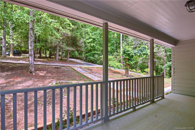 Property image 4 at 435 Bobcat Trail, Saluda, NC 28773