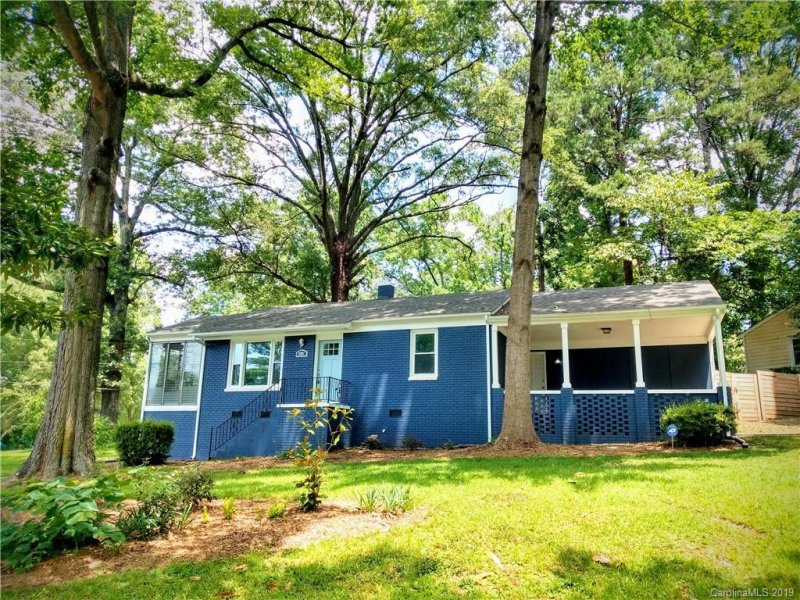 Property image 2 at 3301 Maywood Drive, Charlotte, NC 28205