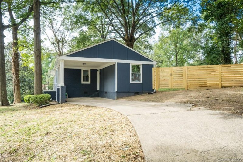 Property image 5 at 3301 Maywood Drive, Charlotte, NC 28205