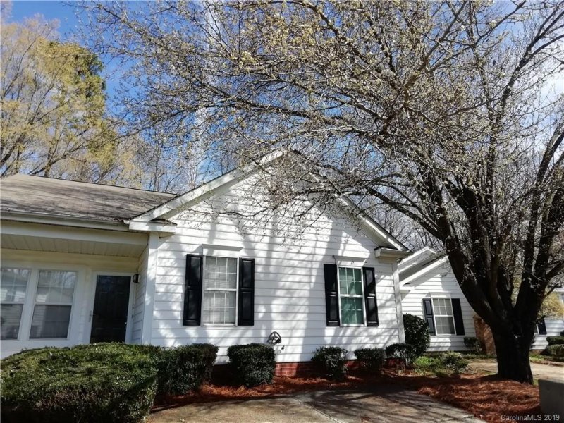 Property image 3 at 4807 Pennant Place, Charlotte, NC 28212