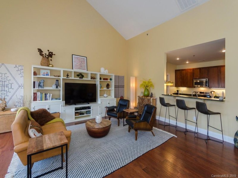 Property image 5 at 475 S Church Street, Hendersonville, NC 28792