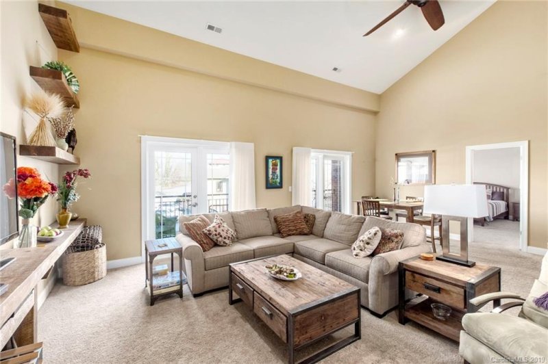 Property image 4 at 475 Church Street, Hendersonville, NC 28792