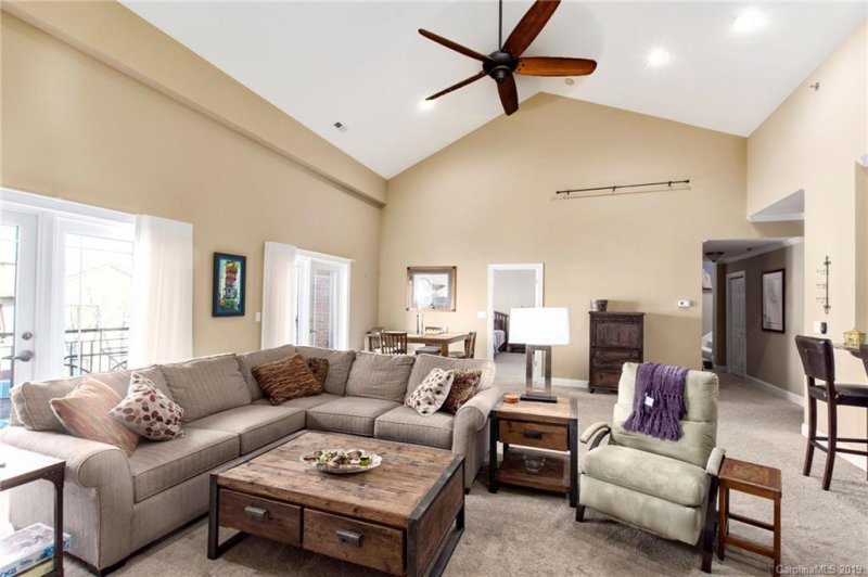 Property image 5 at 475 Church Street, Hendersonville, NC 28792