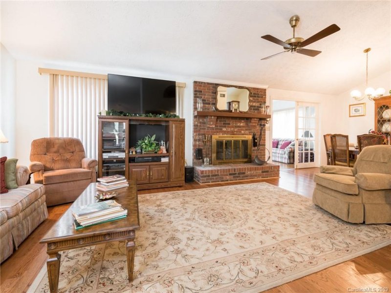Property image 3 at 301 Parklake Court, Pineville, NC 28134