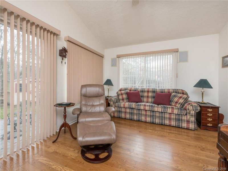 Property image 5 at 301 Parklake Court, Pineville, NC 28134