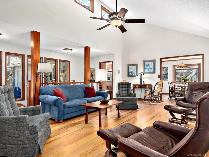 Property image 4 at 409 Sondley Woods Place, Asheville, NC 28805