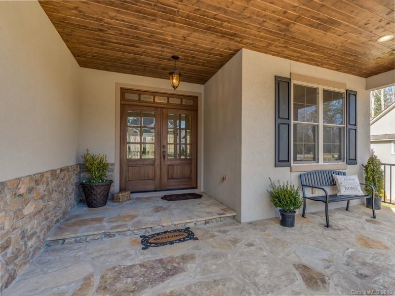 Property image 3 at 62 Mistletoe Trail, Hendersonville, NC 28791