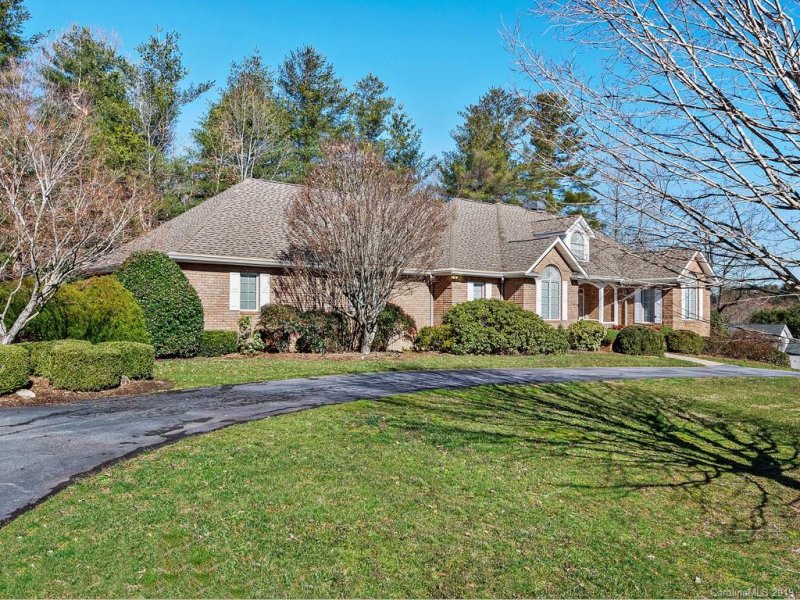 Property image 3 at 12 Ashley Place, Hendersonville, NC 28739