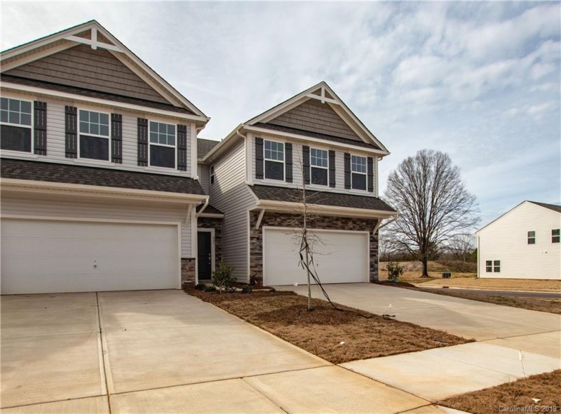 421 Tayberry Lane