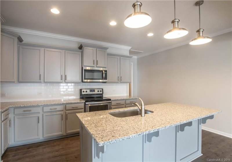 Property image 5 at 421 Tayberry Lane, Fort Mill, SC 29715