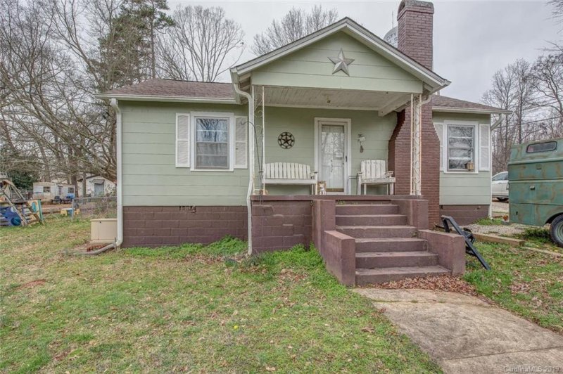 Property image 3 at 432 N Lincoln Street, High Shoals, NC 28077