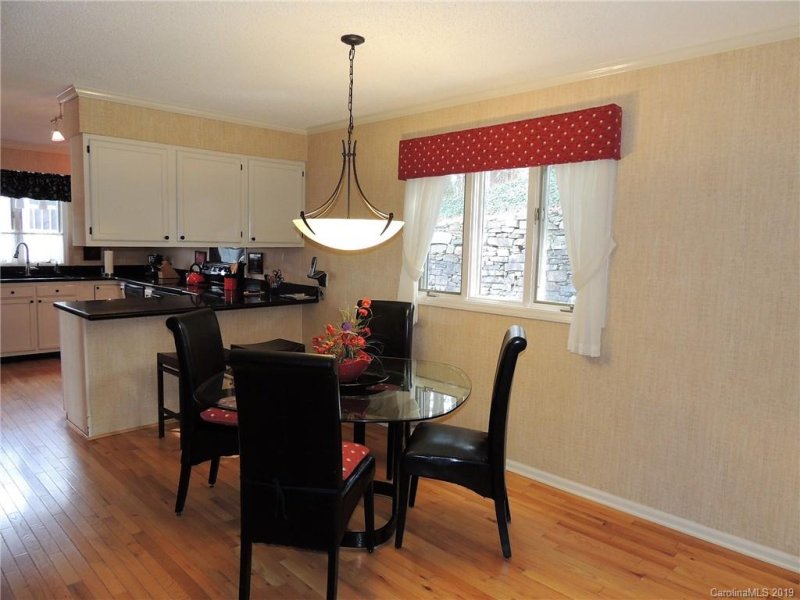 Property image 4 at 770 Britton Creek Drive, Hendersonville, NC 28791