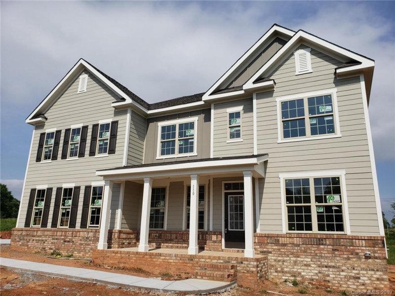 Property image 2 at 110 Sweet Grass Lane, Mooresville, NC 28115
