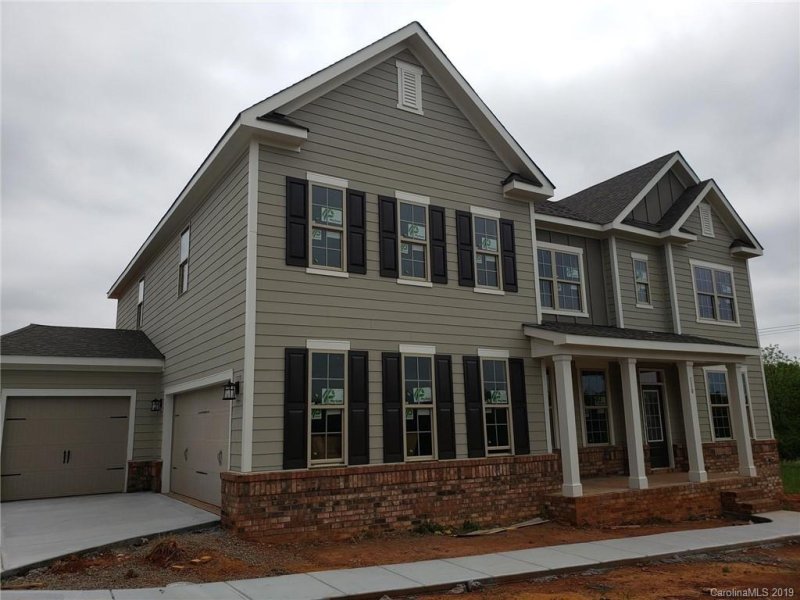 Property image 3 at 110 Sweet Grass Lane, Mooresville, NC 28115