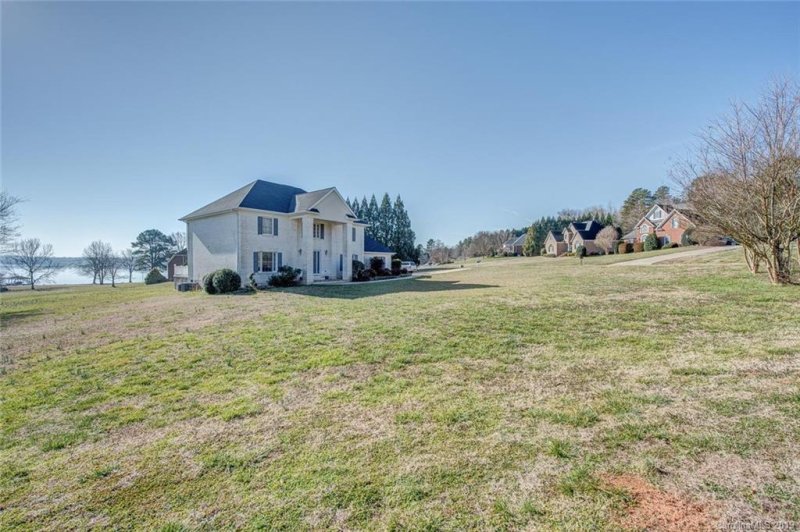 Property image 2 at 307 Cross Creek Drive, Cherryville, NC 28021