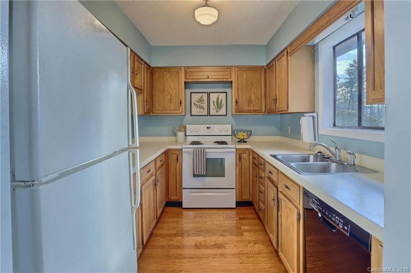 Property image 5 at 144 Cedar Forest Trail, Asheville, NC 28803