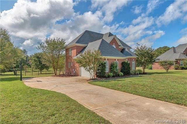 Property image 2 at 9721 Arlington Oaks Drive, Charlotte, NC 28227