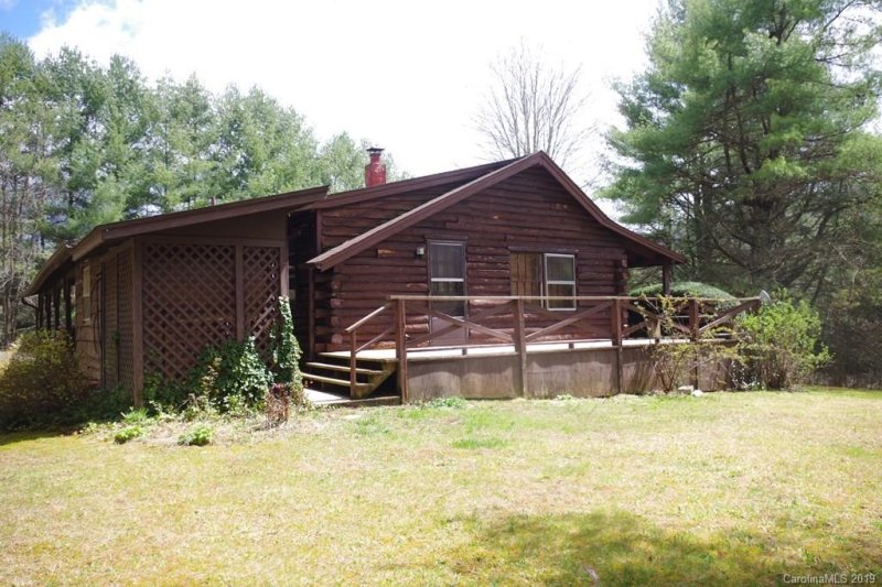 Property image 2 at 550 Echo Hill Drive, Green Mountain, NC 28740