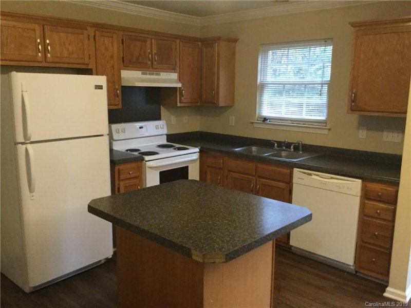 Property image 3 at 10145 Baxter Caldwell Drive, Charlotte, NC 28213