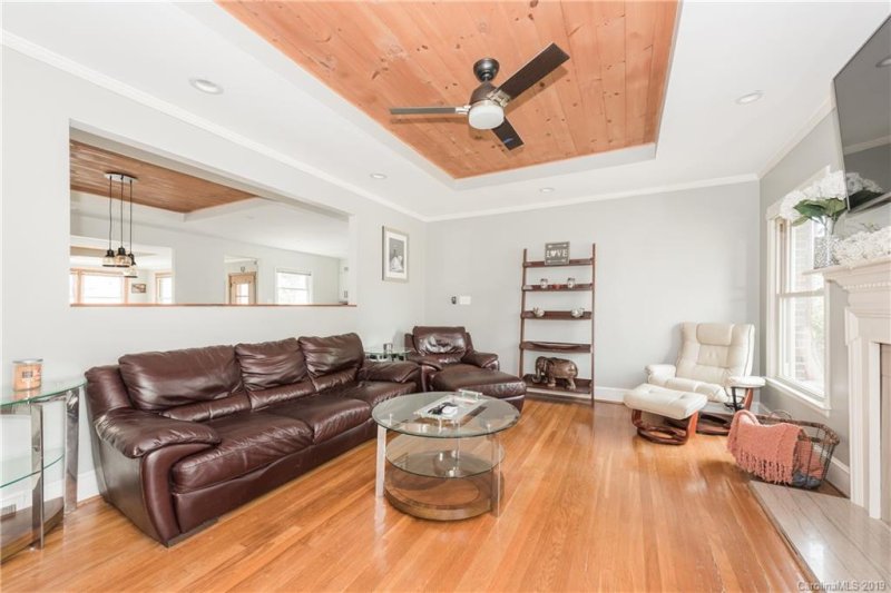 Property image 3 at 5700 Charing Place, Charlotte, NC 28211