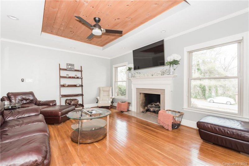 Property image 4 at 5700 Charing Place, Charlotte, NC 28211