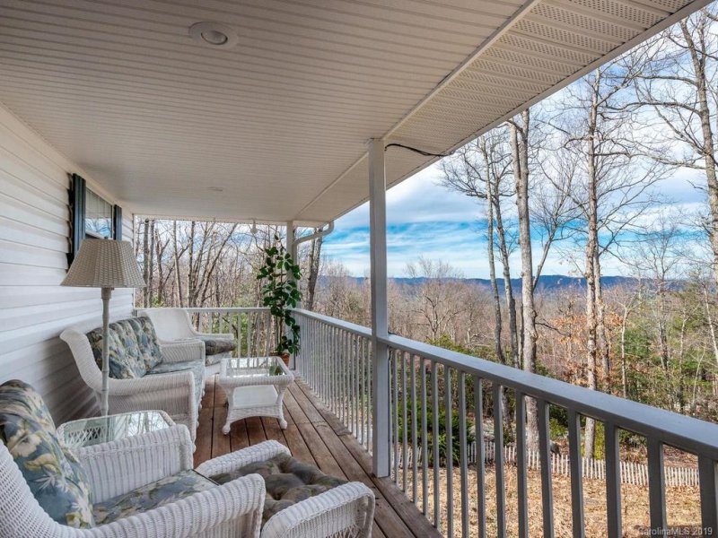 Property image 3 at 1616 Holiday Drive, Hendersonville, NC 28739