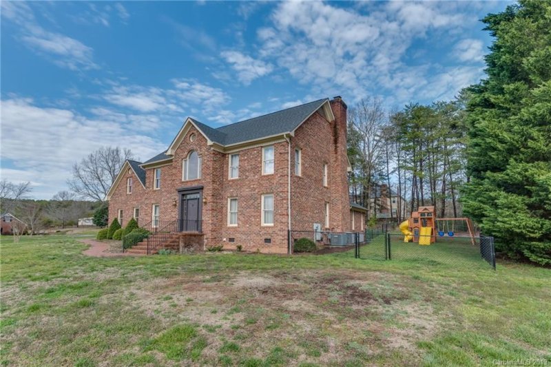 Property image 2 at 137 Brightmore Circle, Rutherfordton, NC 28139