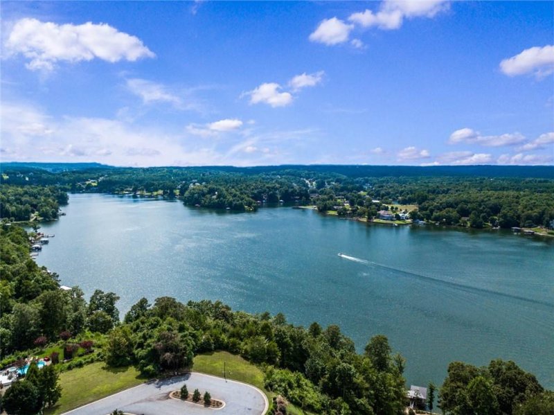 Property image 3 at 835 841 37th Avenue, Hickory, NC 28601