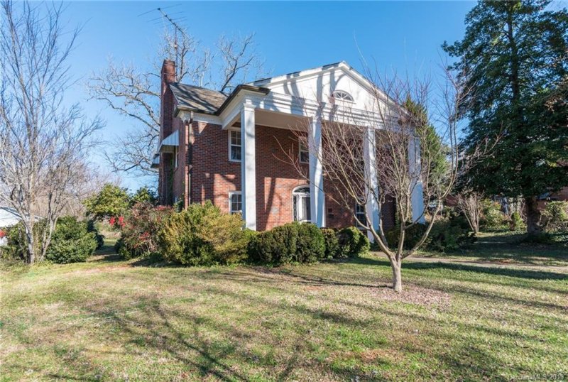 Property image 2 at 628 W End Avenue, Statesville, NC 28677