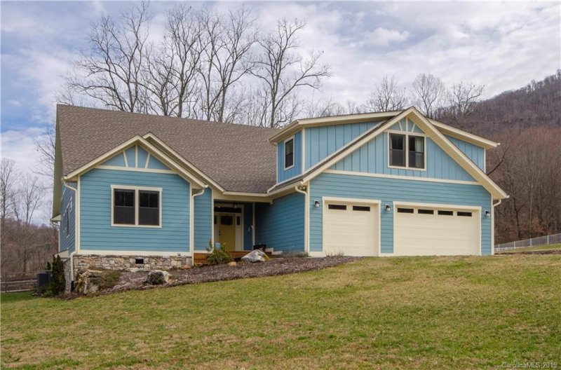 525 Stepping Stone Lane