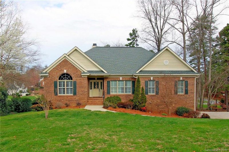 Property image 5 at 115 Grand Bay Drive, Mooresville, NC 28117