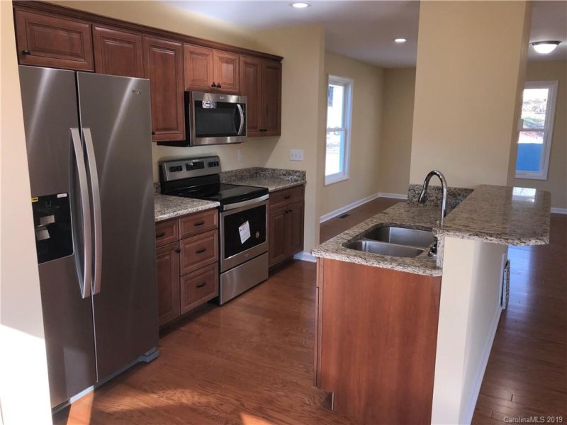 Property image 5 at 1 Kent Street, Asheville, NC 28803