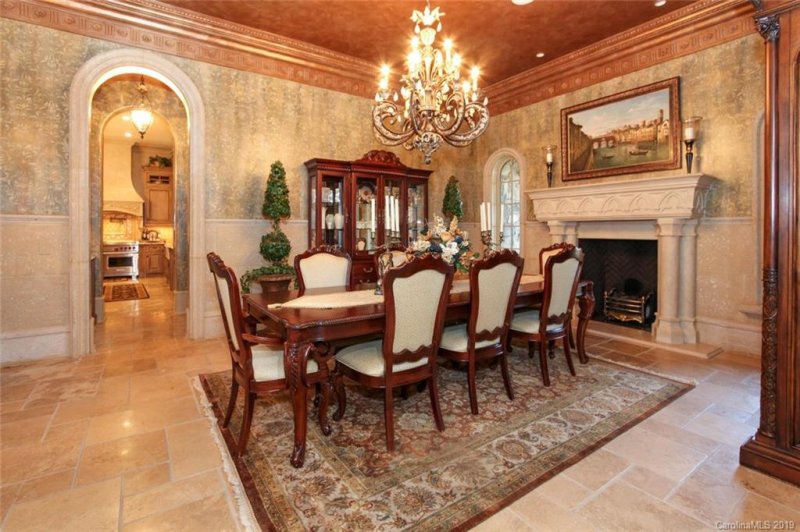 Property image 4 at 4701 Carmel Park Lane, Charlotte, NC 28226