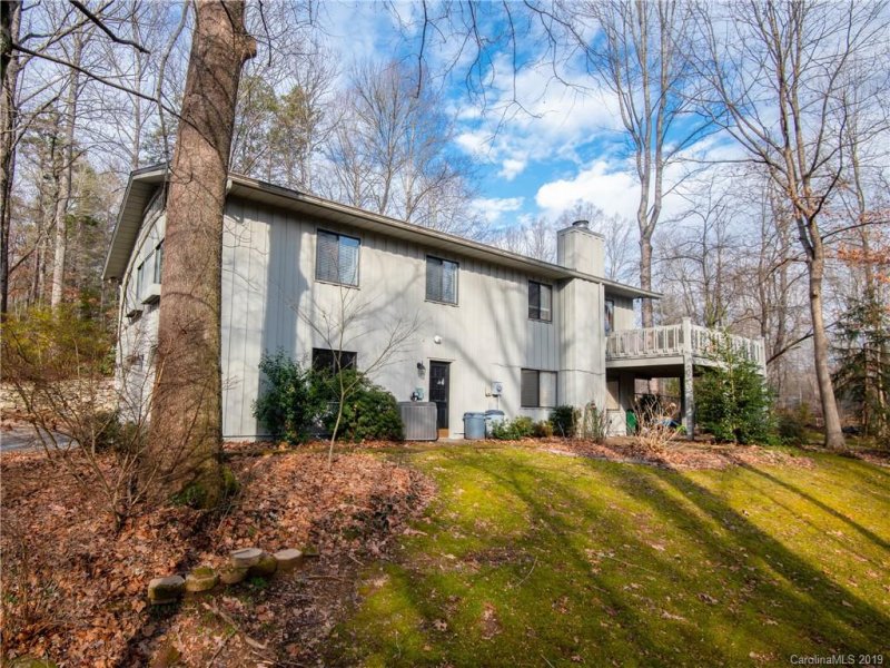 Property image 3 at 3020 Chestnut Tree Road, Hendersonville, NC 28792