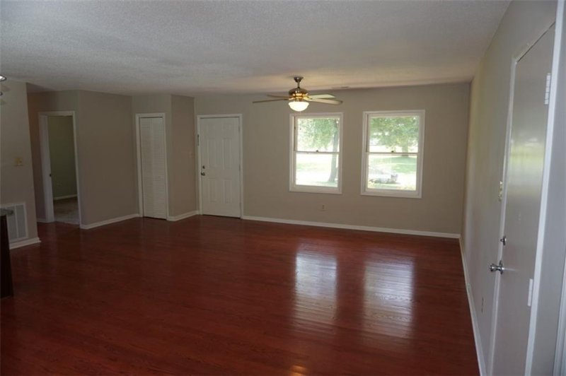 Property image 3 at 4652 Queens Road, Hickory, NC 28602