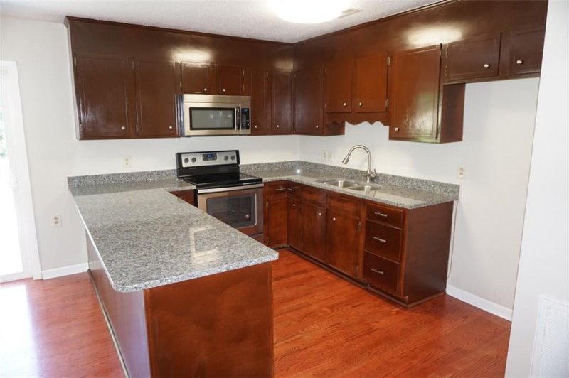 Property image 5 at 4652 Queens Road, Hickory, NC 28602