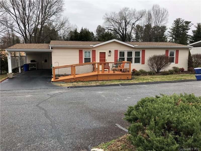 224 Cranbrook Circle