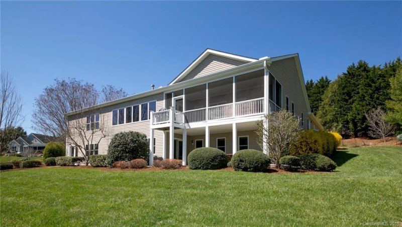 Property image 2 at 2010 Holly Tree Hill, Hendersonville, NC 28739