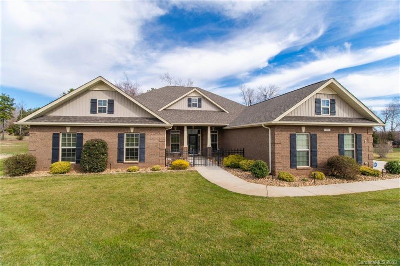 151 Mills Plantation Circle